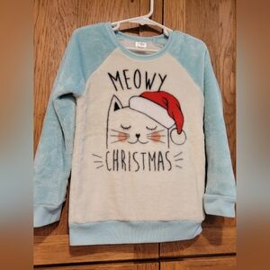 Girls Size 5 Cat Christmas Sweatshirt. Size 5